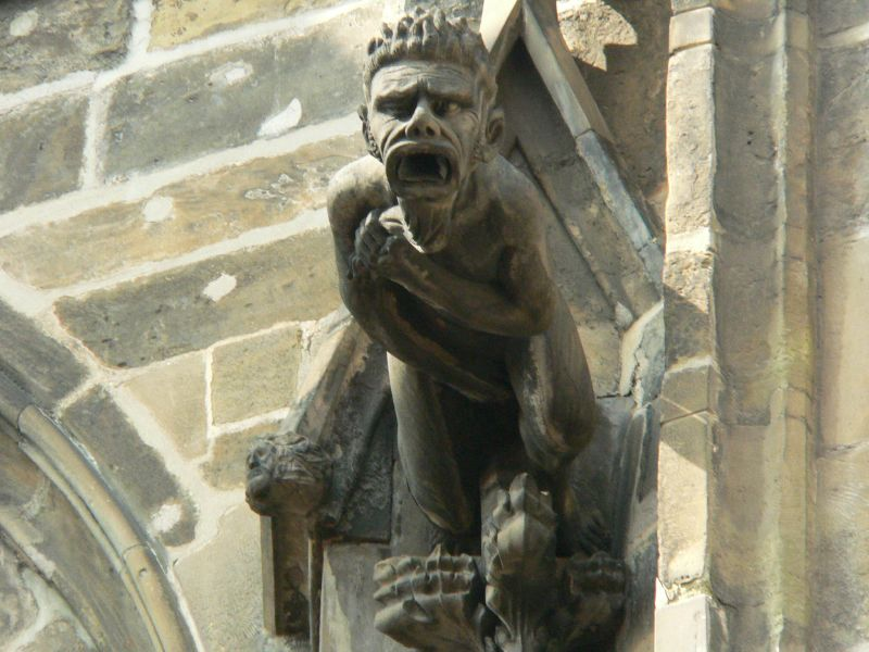 Illustration for article titled A Menagerie of Church Gargoyles Includes Aliens and Astronauts
